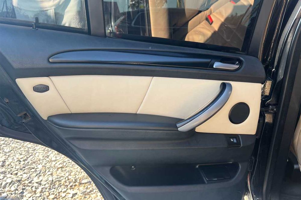 BMW X5 2006 року