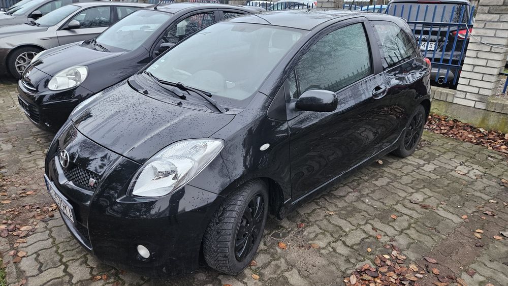 Mały wariat TOYOTA YARIS TS SPORT 1,8 133KM klimatron Alu17 OKAZJA