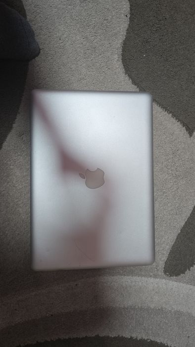 Продам macbook pro 13 5.5