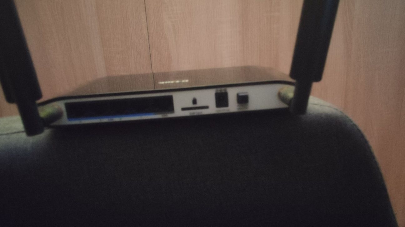 Router D-link DER 921