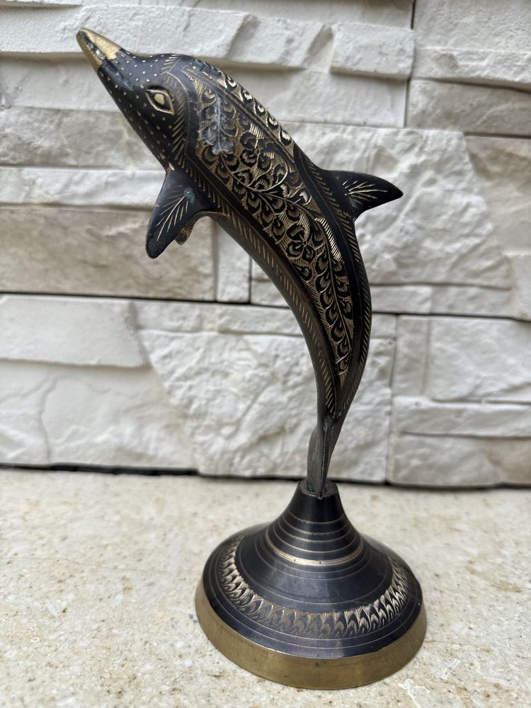 Mosiężny grawerowany delfin figurka delfina z mosiądzu