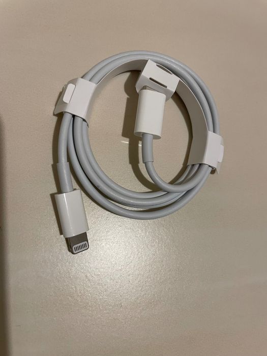 Oryginalny nowy kabel iPhone USB-C  ~> lightning