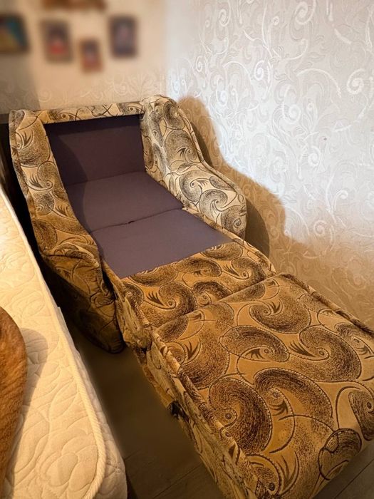 Продаємо розкладні крісла