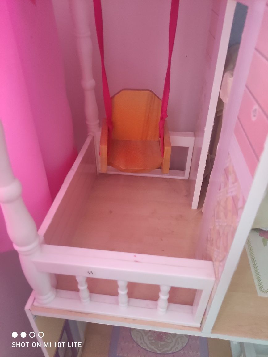 Domek drewniany dla lalki Barbie