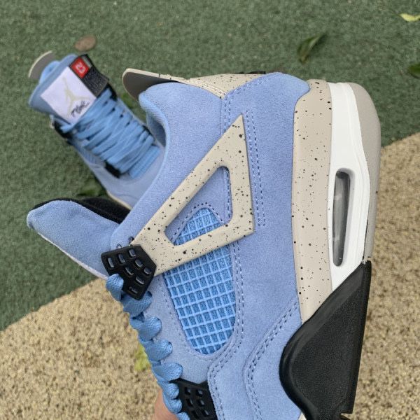 Кроссовки Nike Air Jordan 4 Retro University Blue Джорданы голубые AJ4