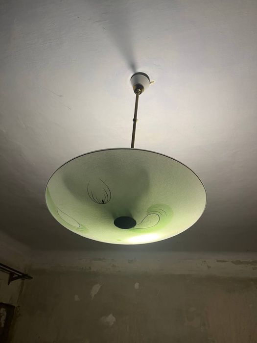 Люстра          зеленая