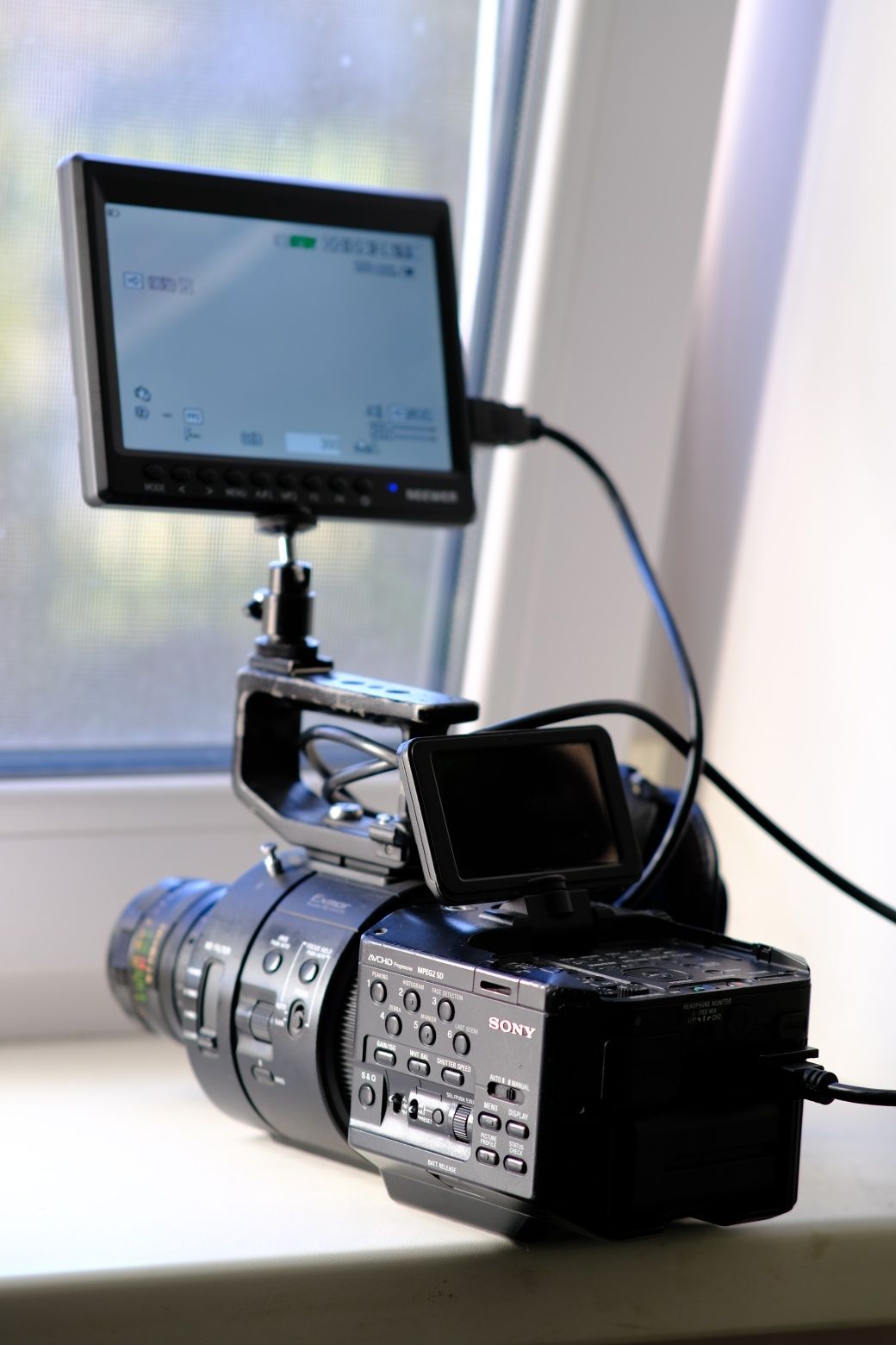 відеокамера Sony NEX FS700