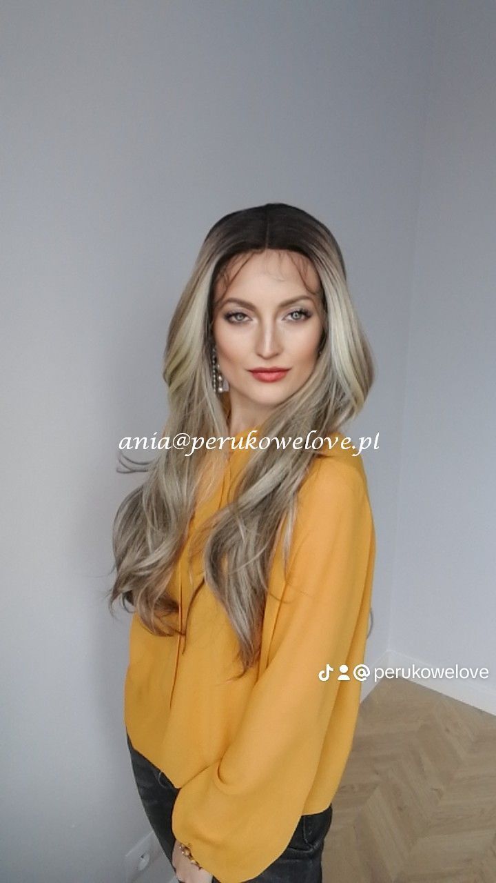 Peruka lace front mix blondów i brązów włosy na co dzień