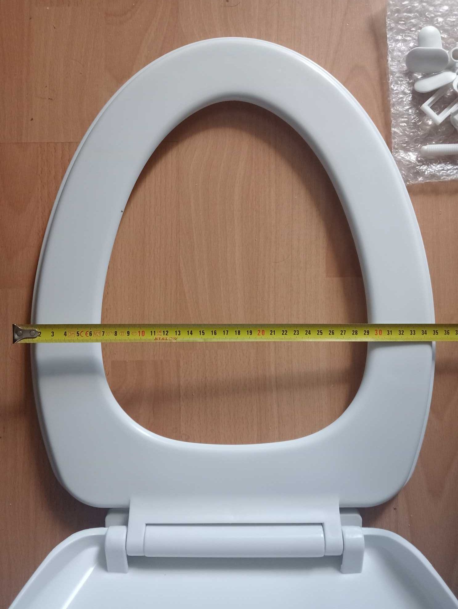 Deska sedesowa uniwersalna wolno opadająca do WC biała