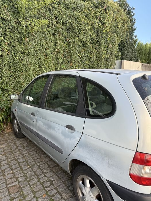 Renault Scénic 1.4 (Ano 2000) – Fiável e económica