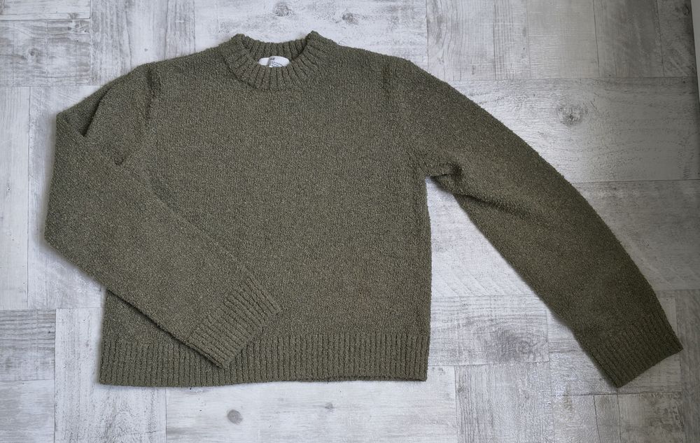 Sweter dziewczęcy