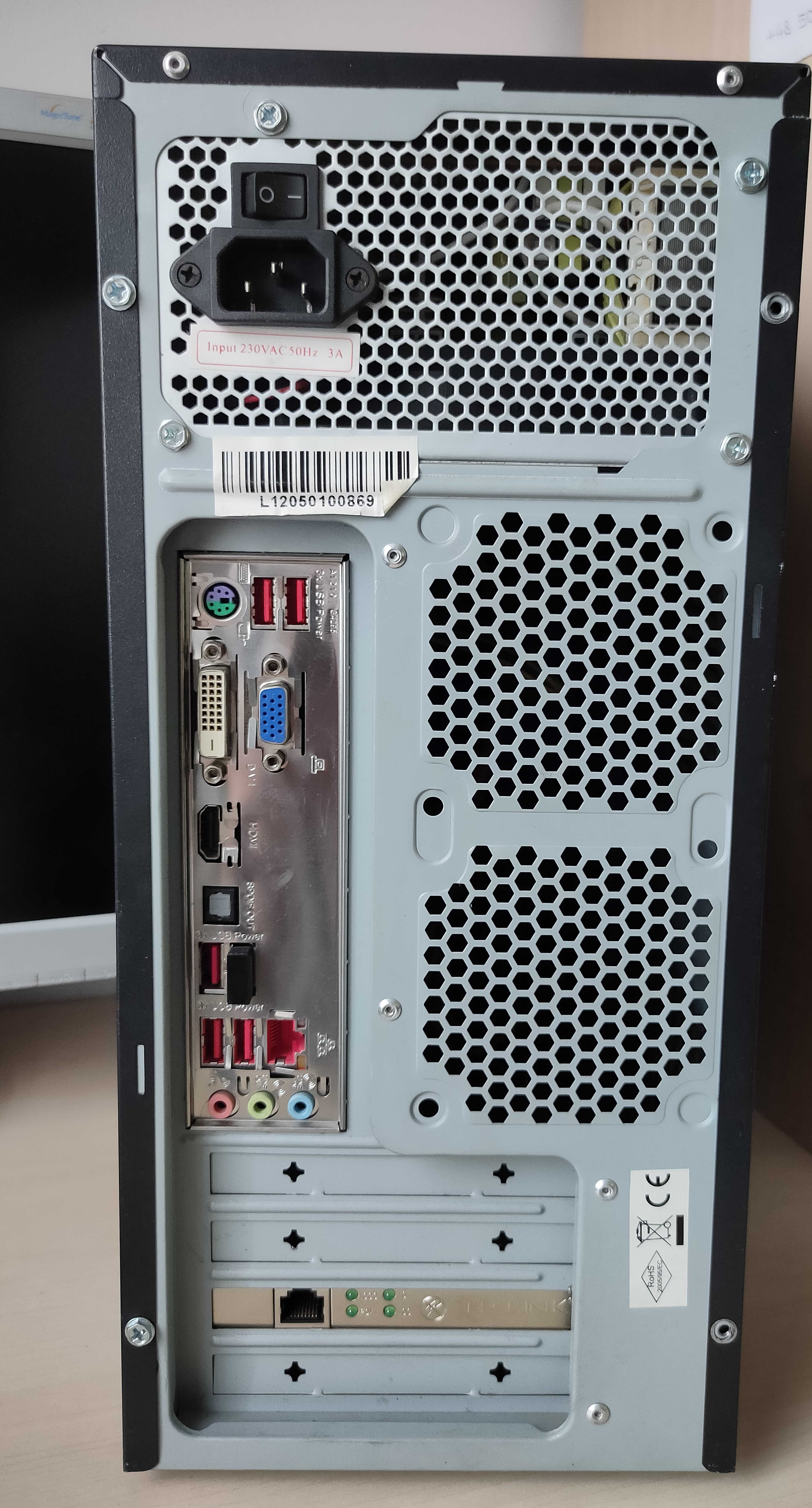 Komputer PC/Monitor/Klawiatura/Bezprzewodowa mysz/HDD 1000Gb/RAM 8Gb