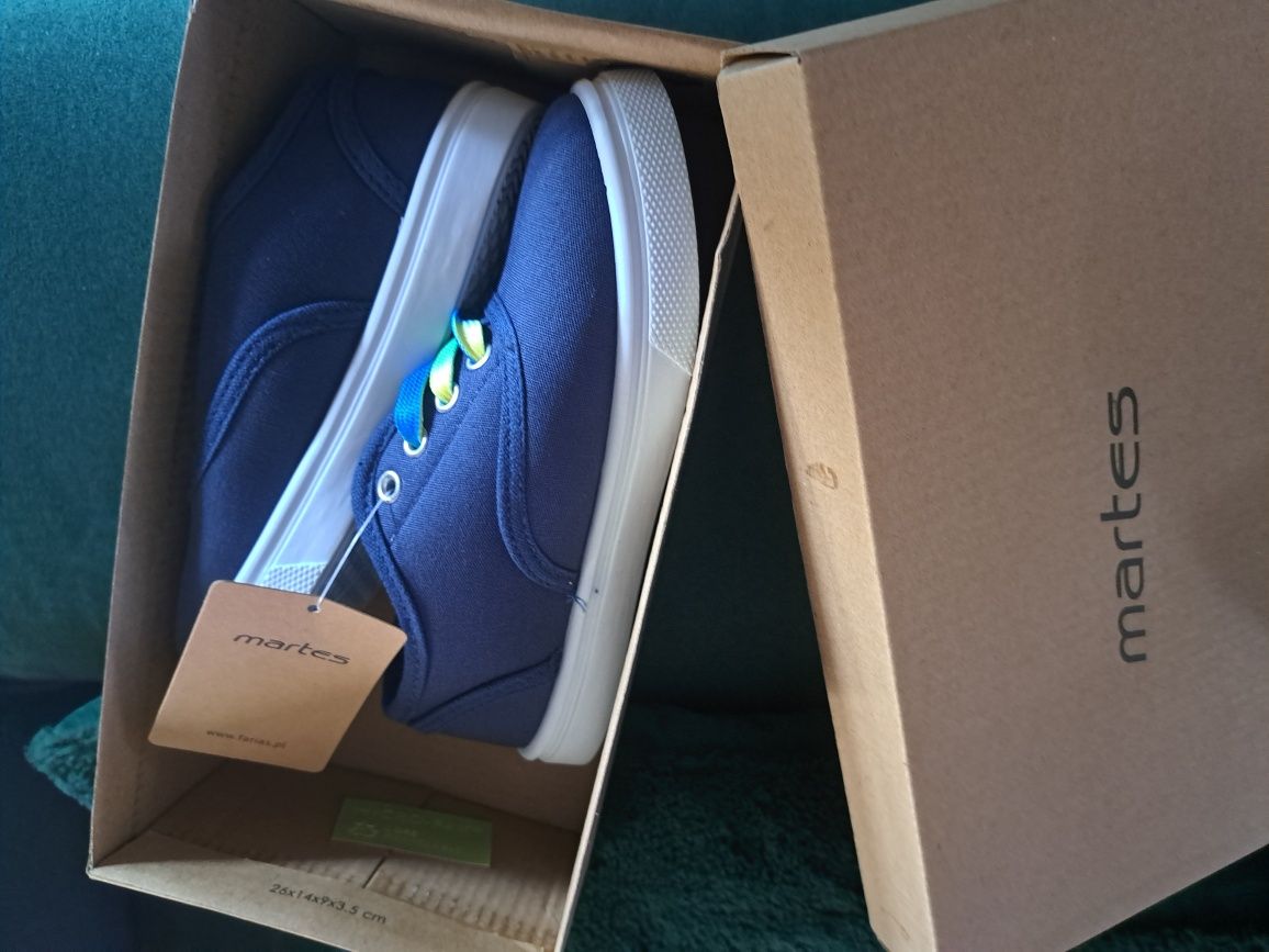 Nowe buty Martes sport , rozmiar 29, wkładka 18cm