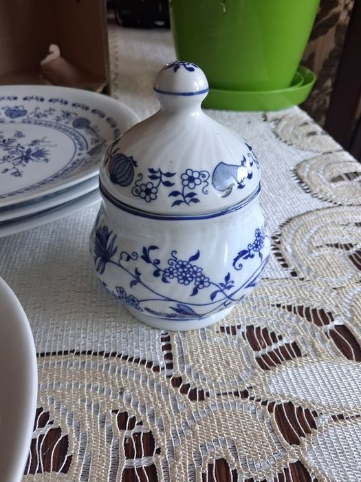 Zestaw talerzy porcelana wzór cebulkowy