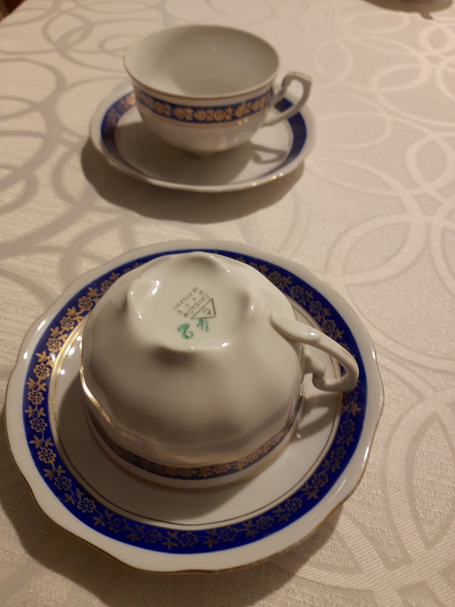 Filiżanki porcelanowe do herbaty lub