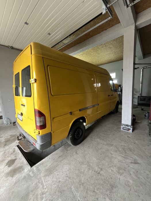 Мерседес спрінтер