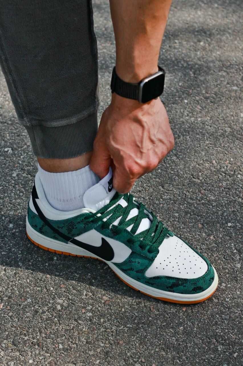 Чоловічі кросівки Nike Dunk Low білий з зеленим 1020 НОВИЗНА