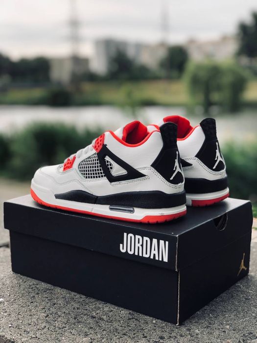 Кроссовки Nike Air Retro Jordan 4 red-white кроссовки Джордан 4