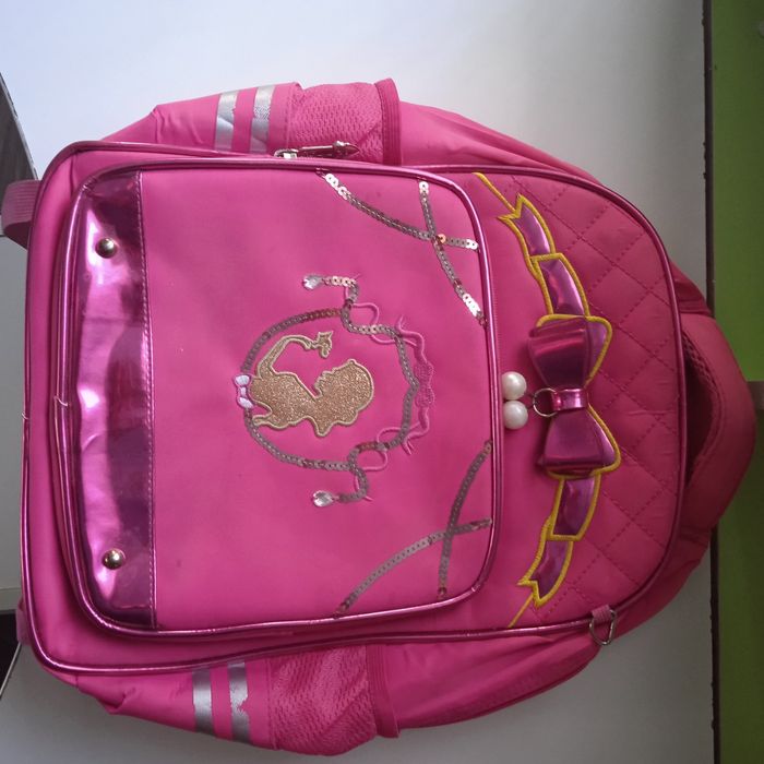 Рюкзак для дівчинки