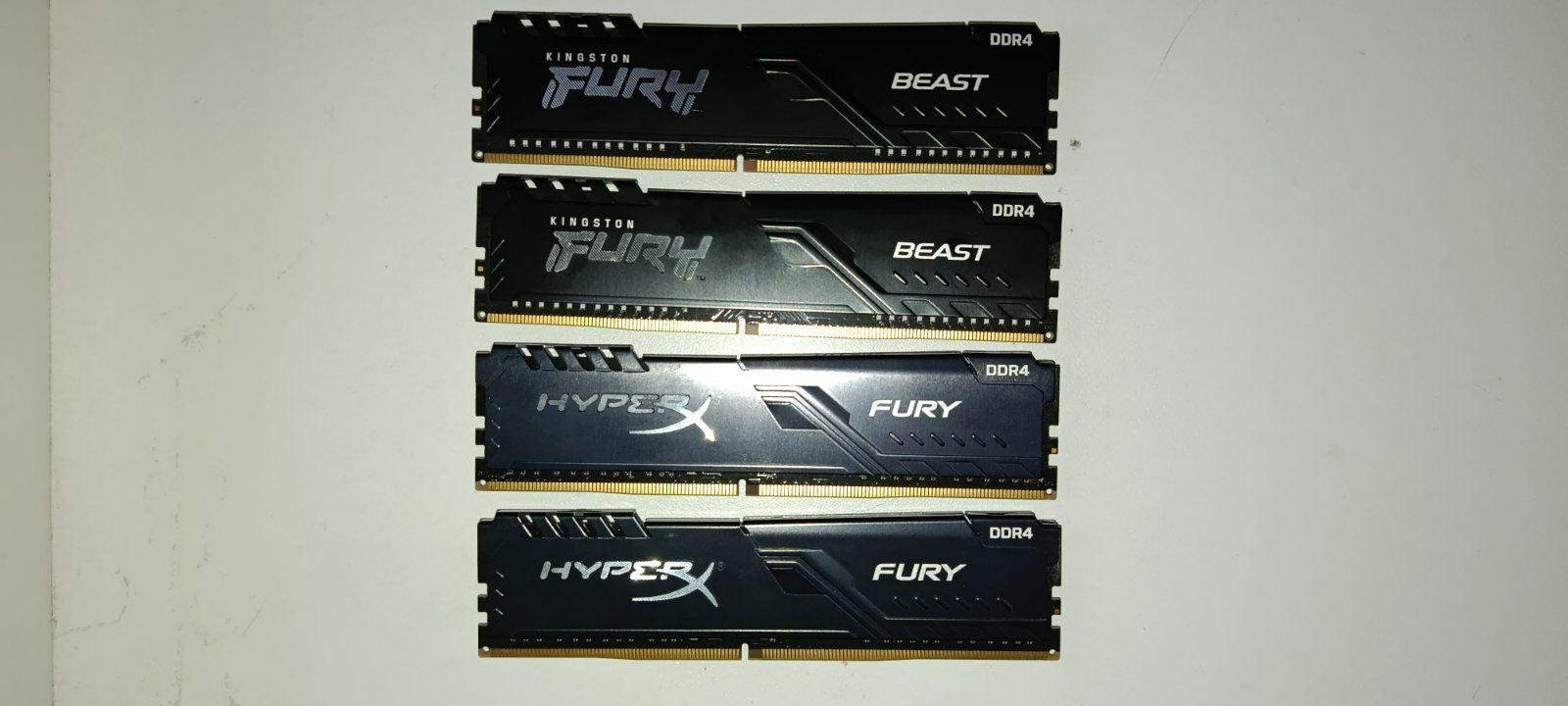 Оперативна пам'ять 4 по 8 HyperX DDR4-3200