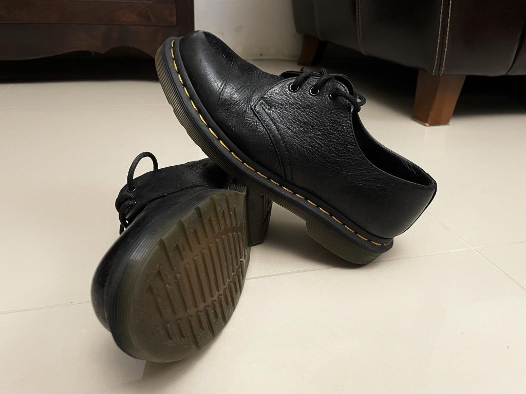 Dr Martens Doc's 24256 skórzane półbuty damskie 38
Rozmiar:38
Wkładka: