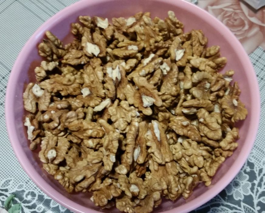 Orzechy włoskie ekologiczne świeżo łuskane same połówki 1 kg