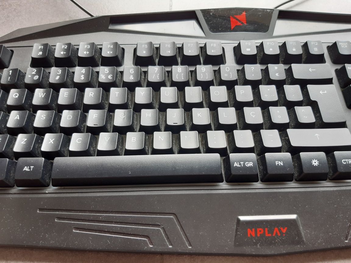 Teclado gaming NPLAY