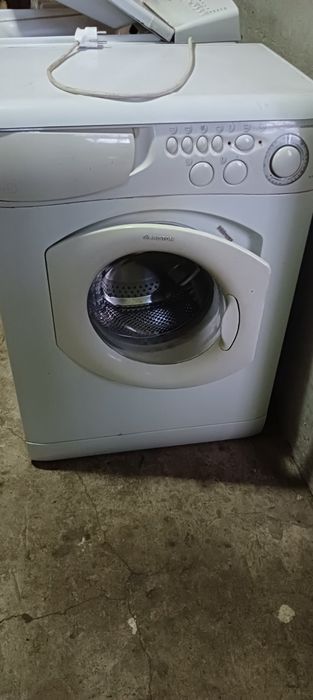 Стиральная машина Aristone ALS 109 X   5кг.