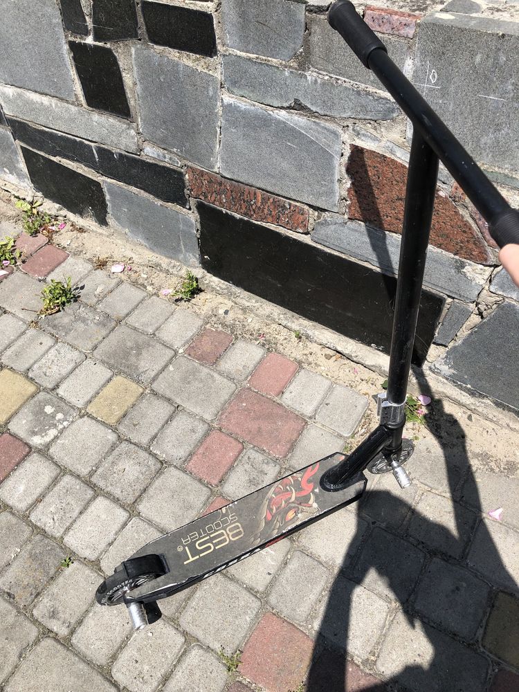 Продам самокат трюковий