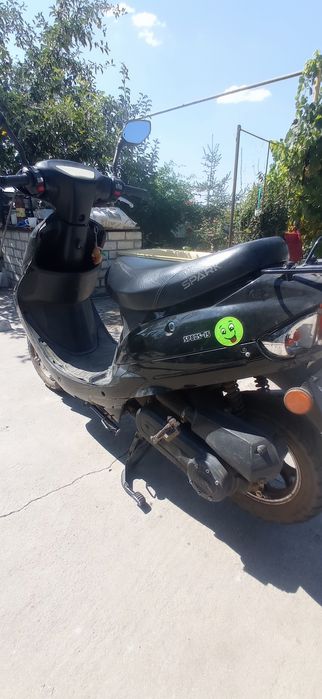 Продам скутер Spark 80