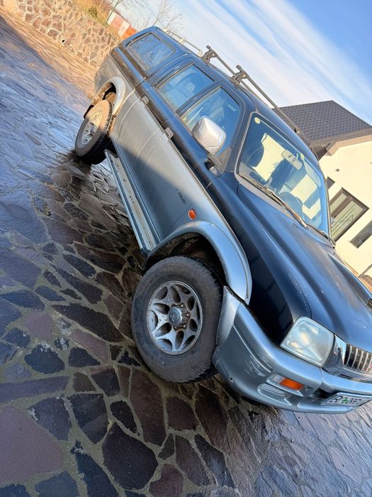 Mitsubishi L200 пікап ЗСУ МО СП ПС ВМС ДШВ ССО СТО СБС