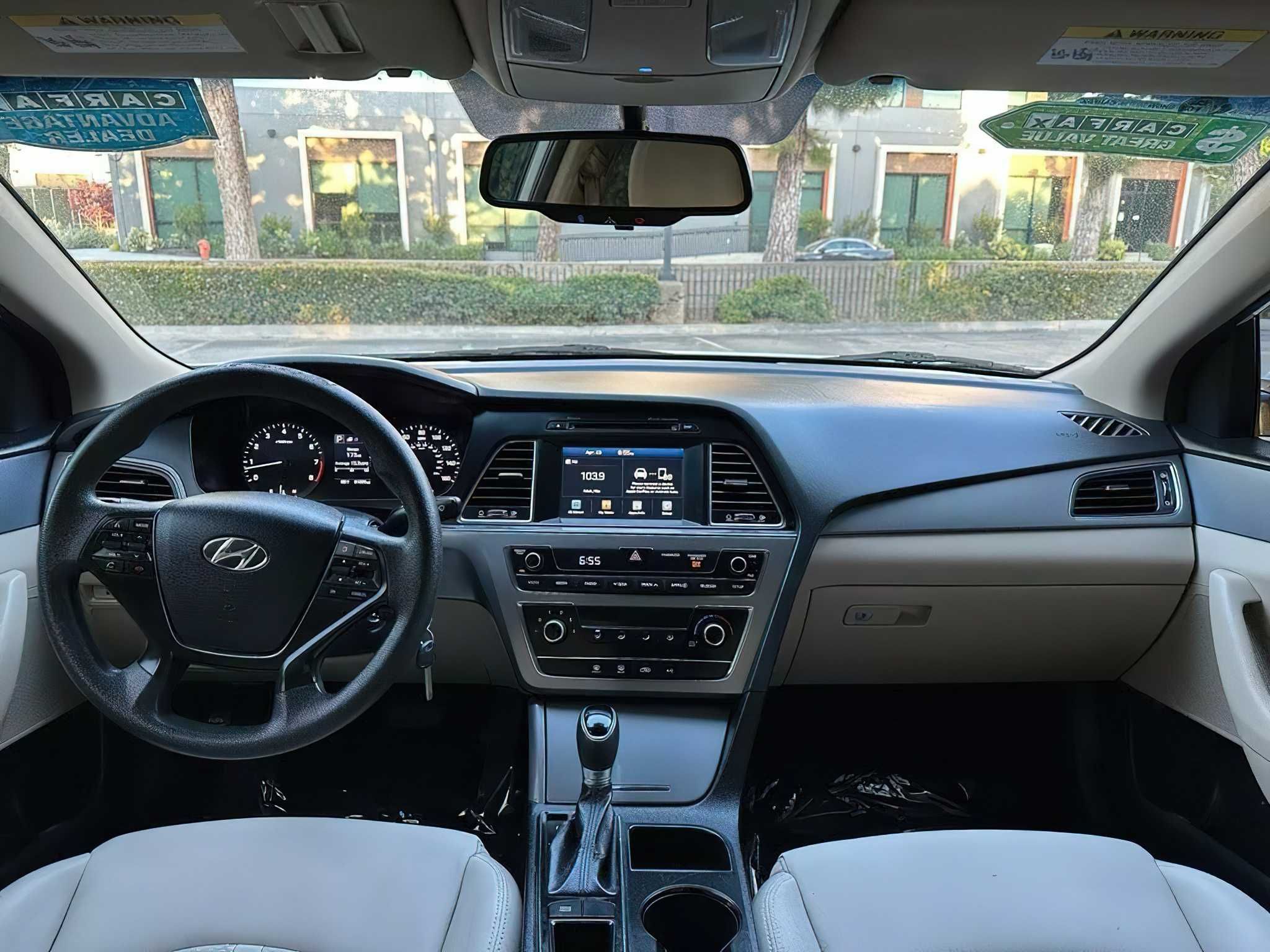 Hyundai Sonata SE 2017
