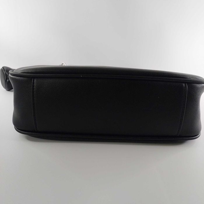 Сумка жіноча багет на два відділення чорна Karlos Marconi