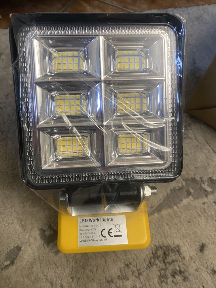 LED Лампа Ліхтар Прожектор DeWalt 48W