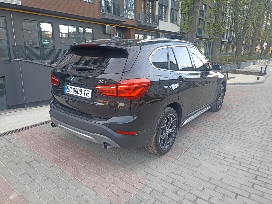 Продам BMW X1 2.0