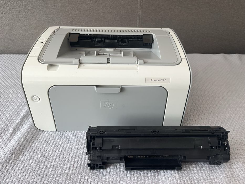 Лазерний прининтер HP LaserJet P1102 + додатковий картридж