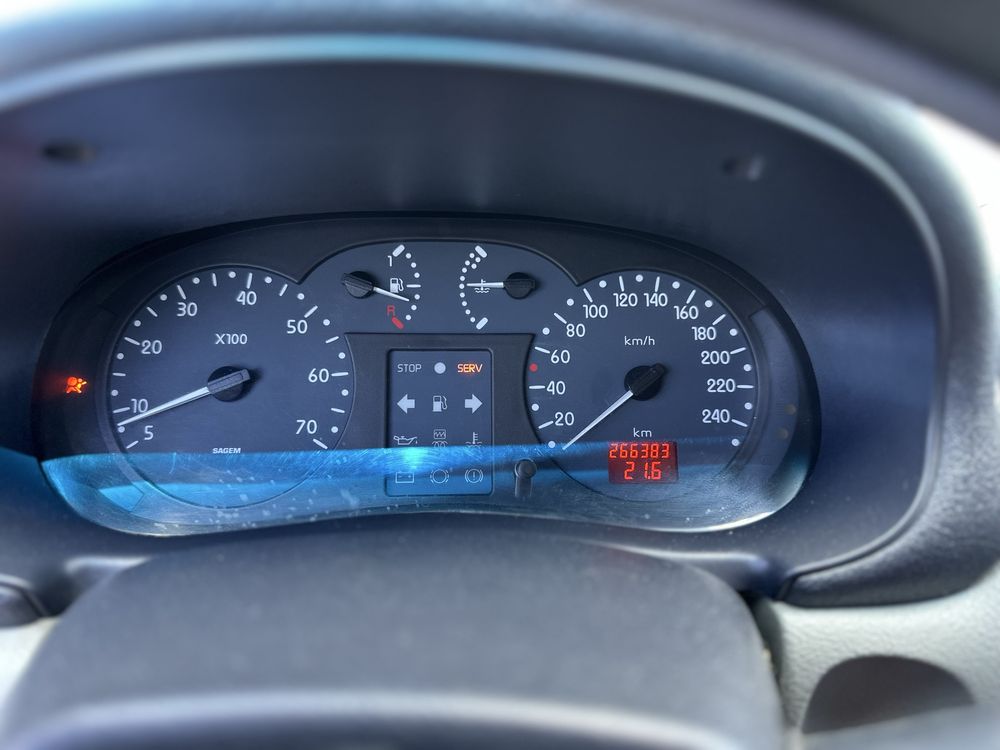 Renault Clio Symbol 2005 року газ/бензин