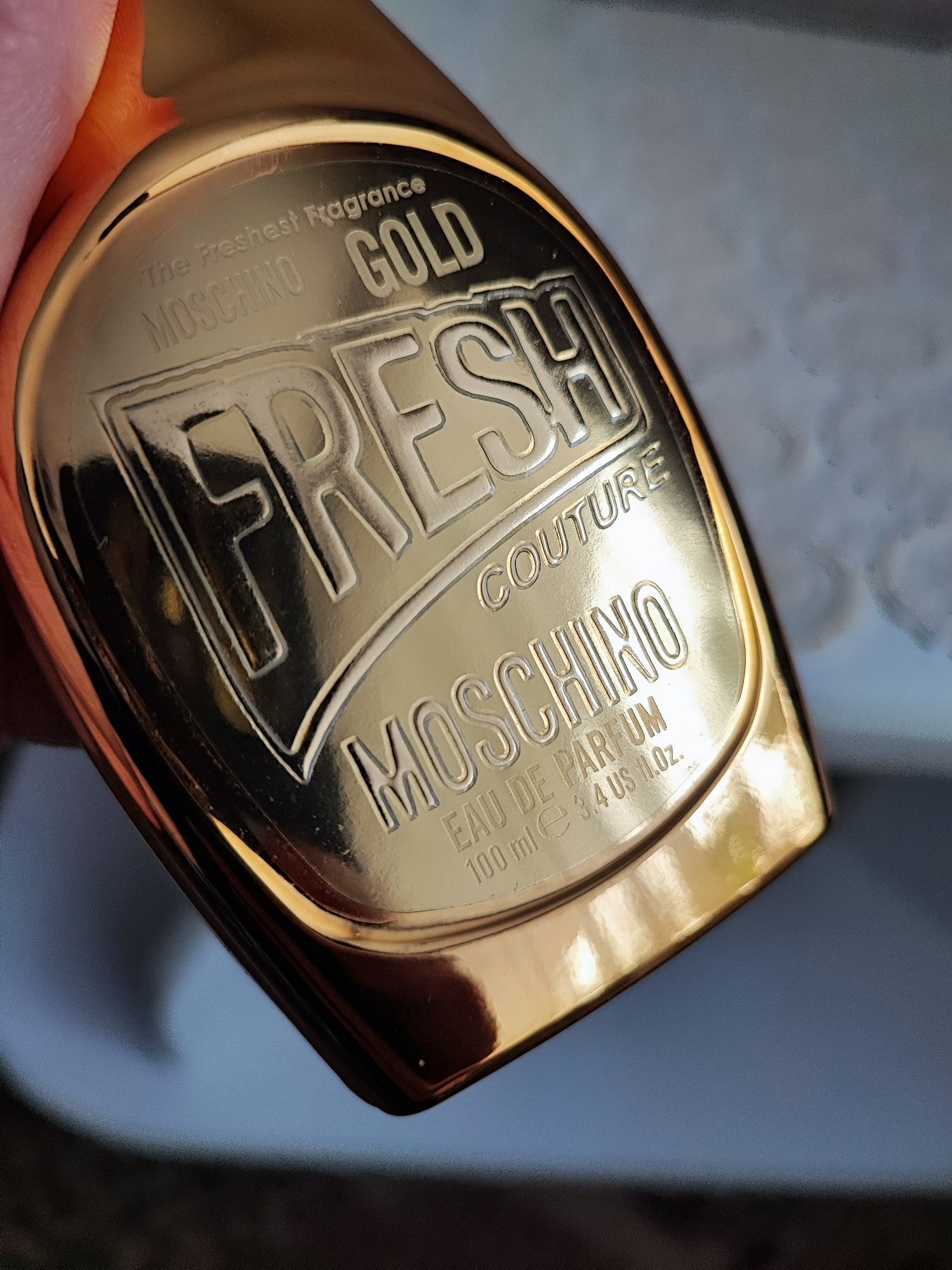 Moschino Gold Fresh Couture флакoн