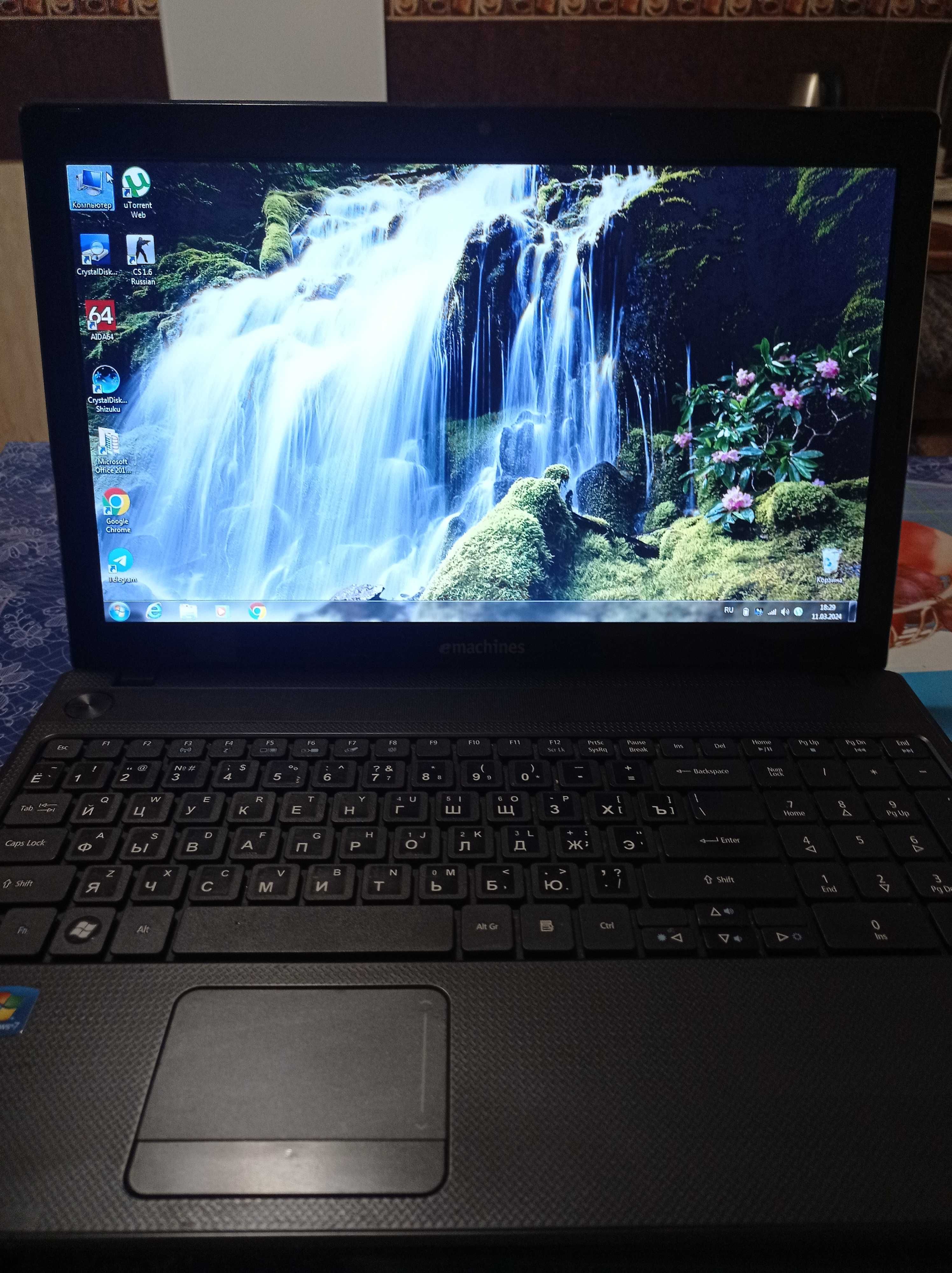 Продам ноутбук Acer Emachines 729z