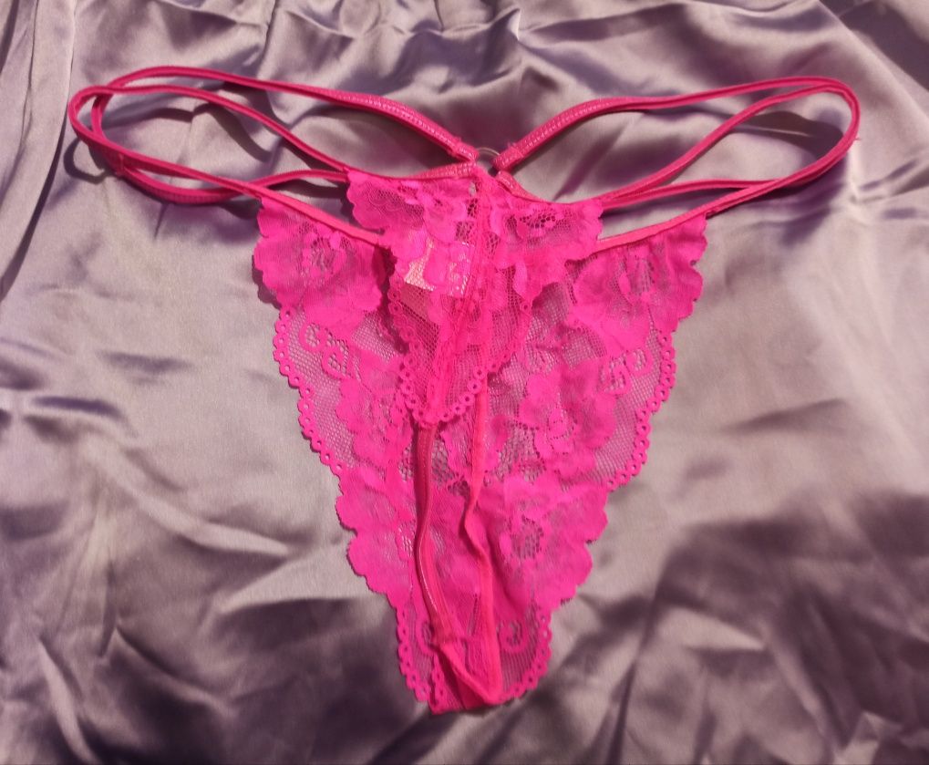 44 46 Majtki stringi nowe Boohoo neonowy róż Plus Size stringi