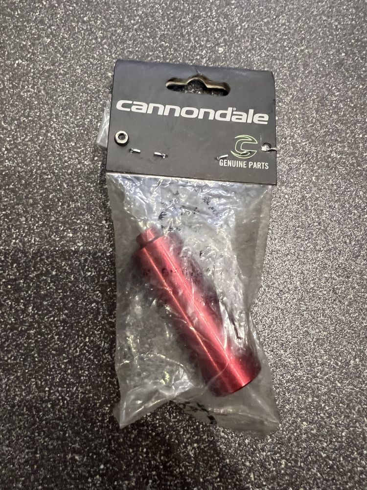 Adapter do centrowania Cannondale Lefty Olaf fatbike KH164