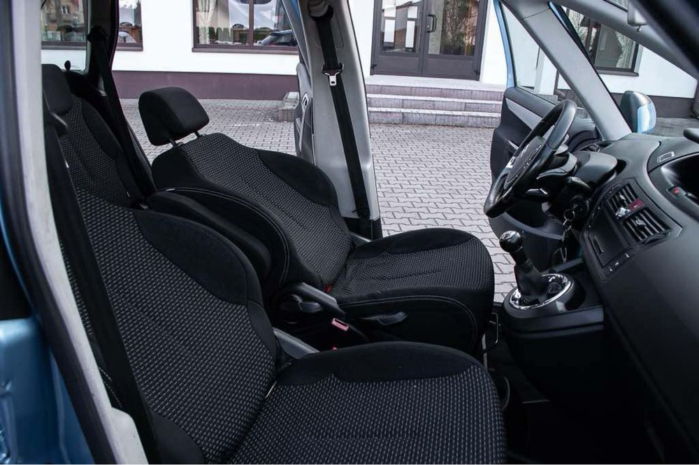 Citroen C4 picasso 1.8 benzyna .