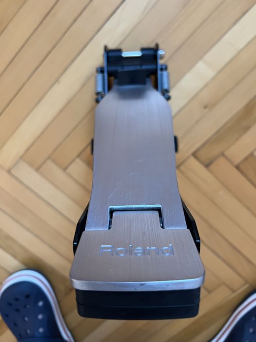 Педаль-контроллер hi hat Roland FD-9