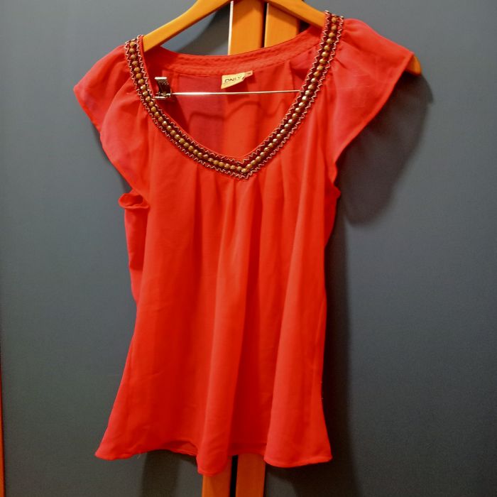 Blusas de tamanho S e M