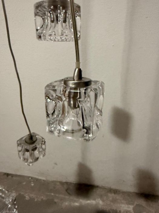 Lampa sufitowa z żarówkami