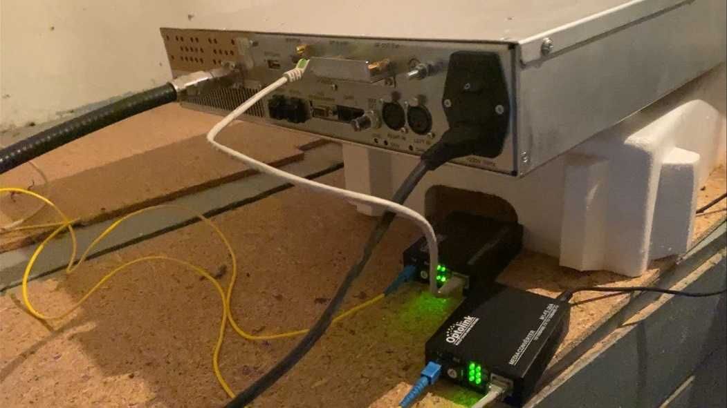 FM передавач КВАНТ-ЕФІР TXFM-1000 з опцією IP AUDIO INPUT