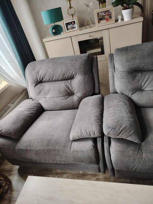 Szare fotele z funcją relax