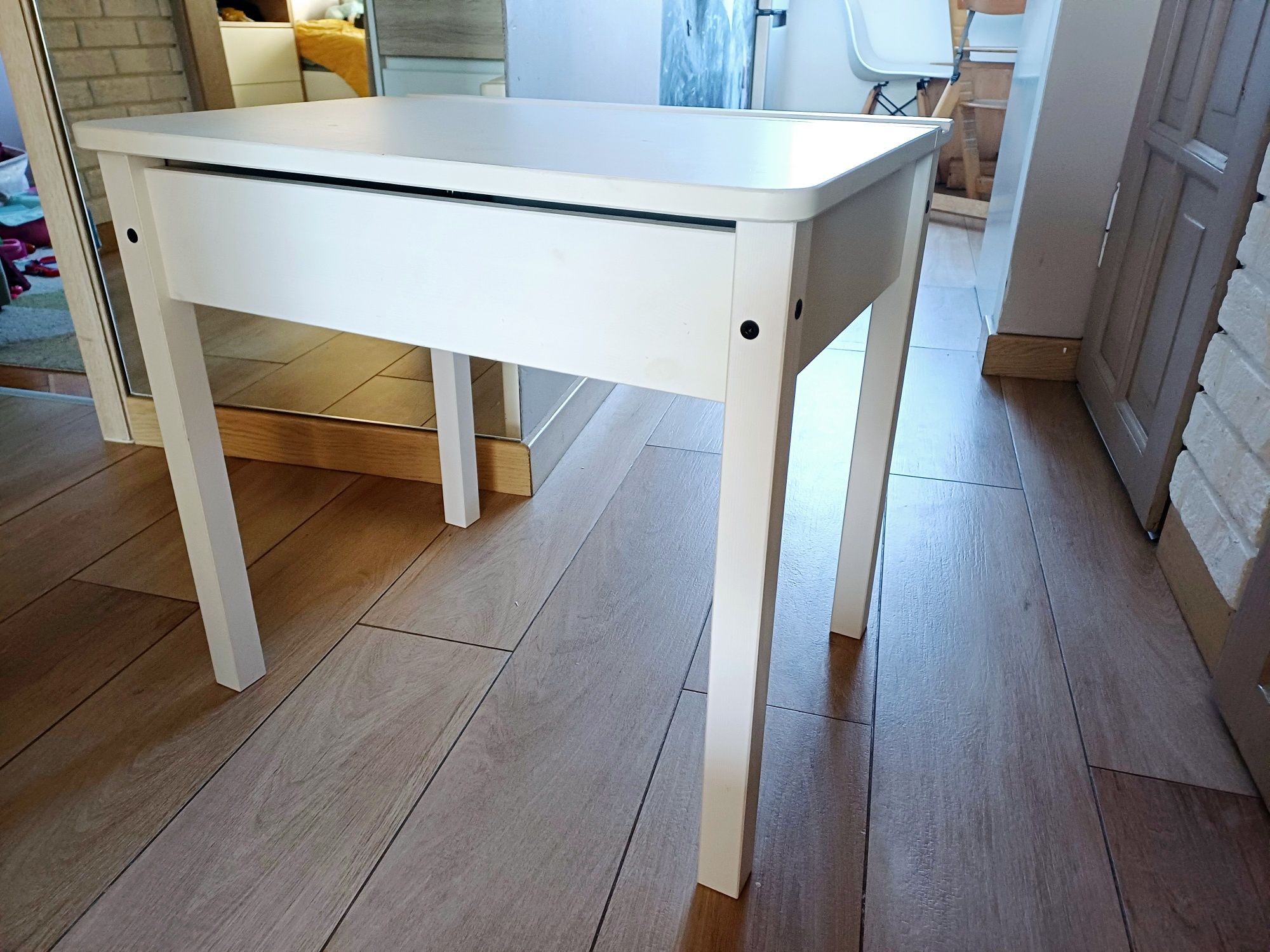 Biurko dziecięce Ikea Sundvik