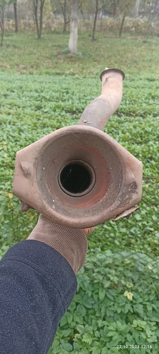 Прийомна труба Golf 2