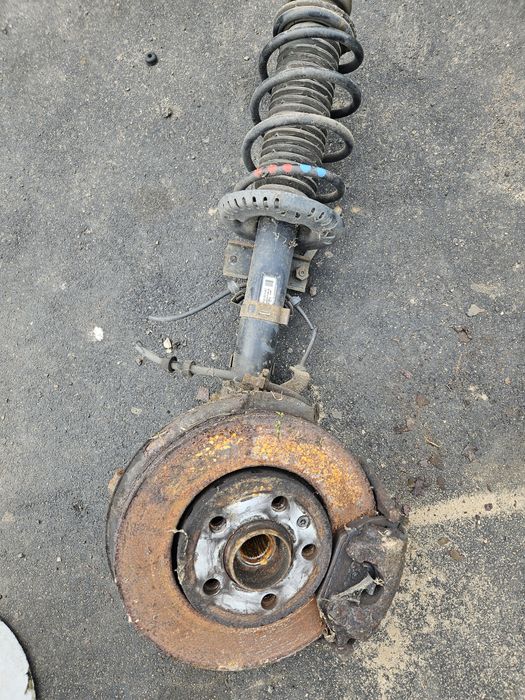 Mcperson zwrotnica lewa prawa  przód skoda fabia II Lift